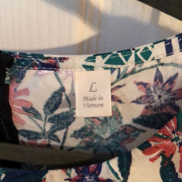 Francesca’s collection dress. - Picture 7 of 9